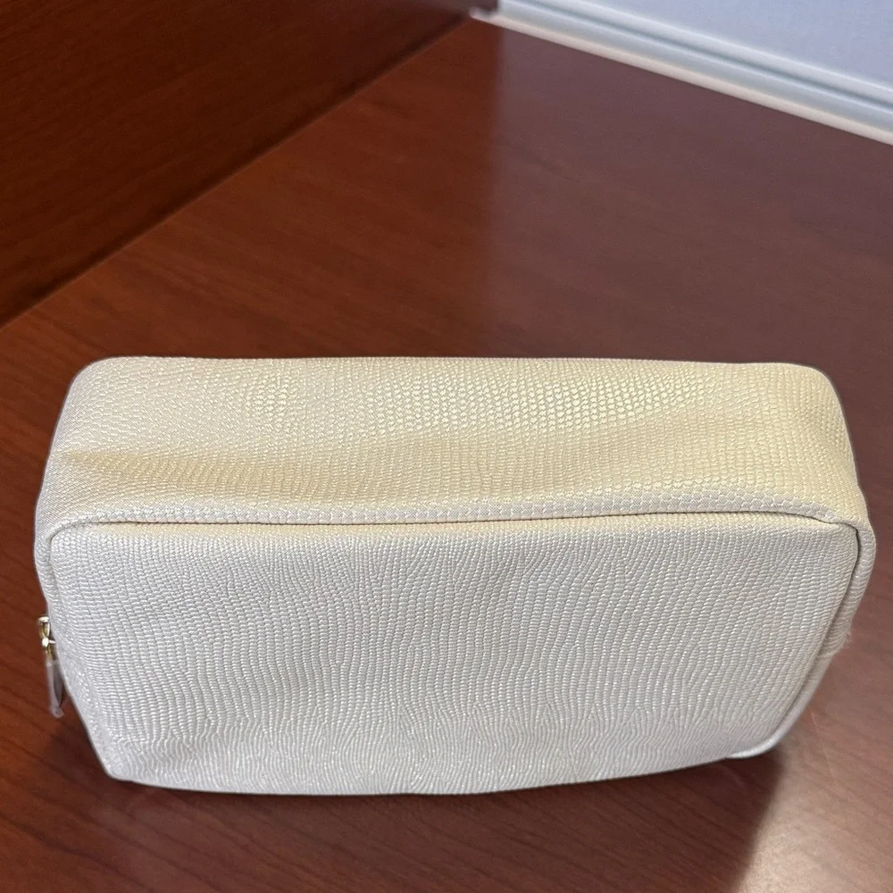 New Clé De Peau Beauty Beige and Gold Logo Faux Leather Cosmetic Pouch